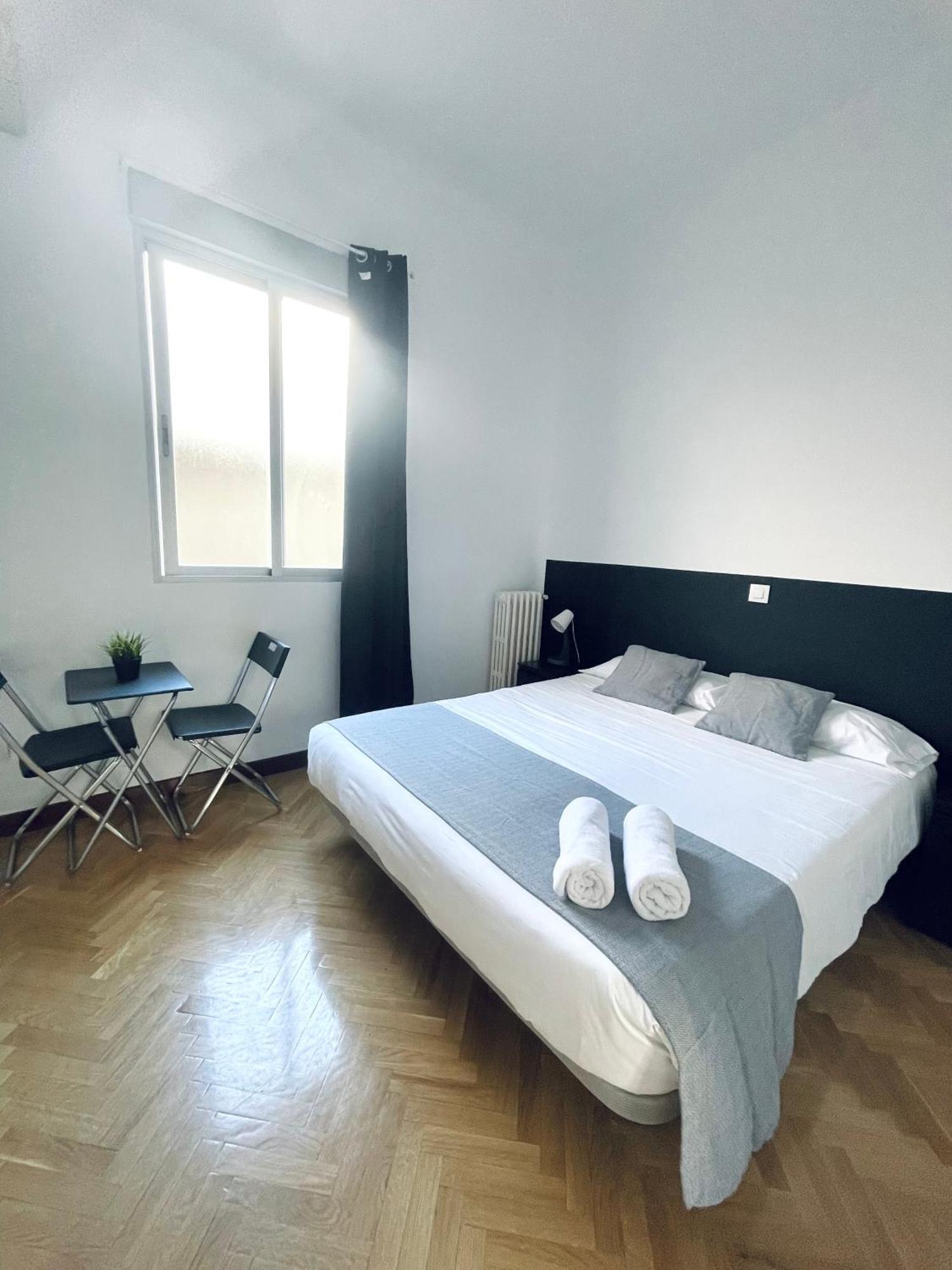 Ibiza Habitaciones Madrid Exterior photo