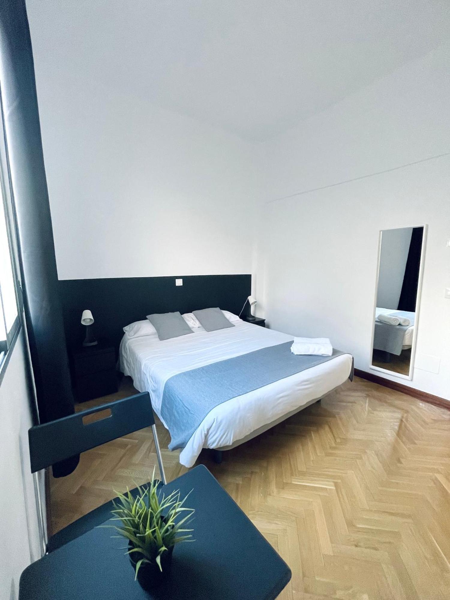 Ibiza Habitaciones Madrid Exterior photo